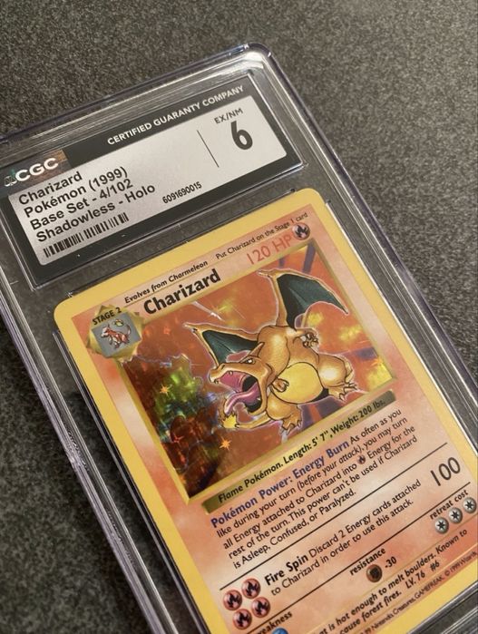 Carta pokemon Charizard base set holo shadowless graded