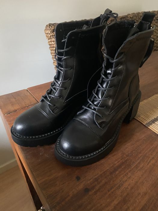 Botas “tropa” pretas novas 38