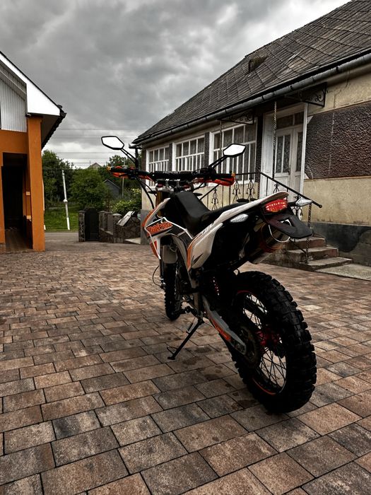 Hornet Dakar 250pro
