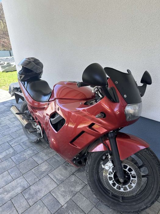 Мотоцикл сузукі 600