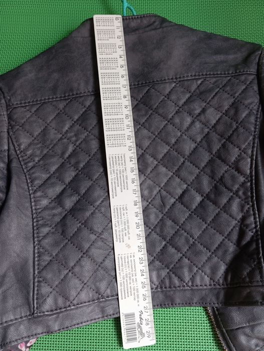 Кожана куртка 18 місяців