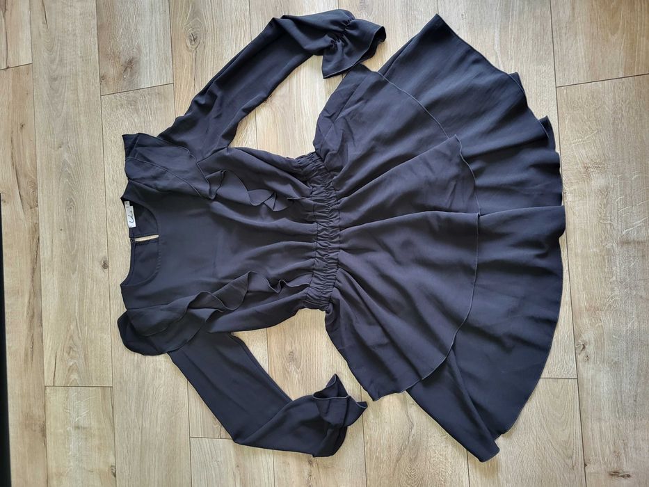 Prześliczna sukienka czarna LaLu r. M (r. 38-2) stan  nowa