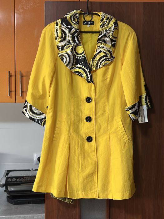 Весняний плащ яскравий 48 розмір (М)