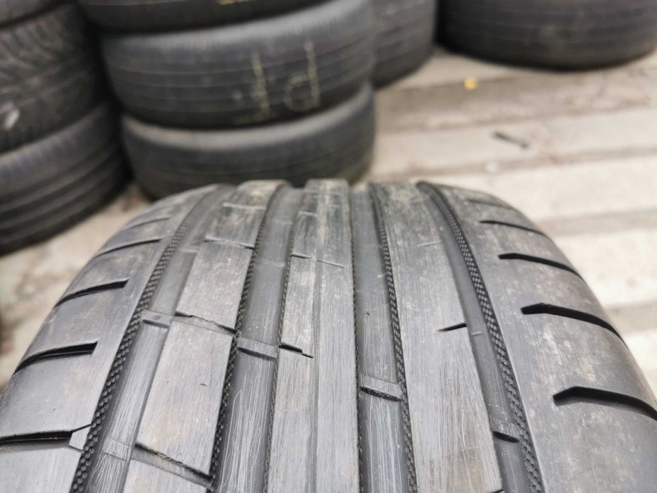 331) Opona - 225/40/18 - Nokian - 1x2021 - 6mm - Letnia