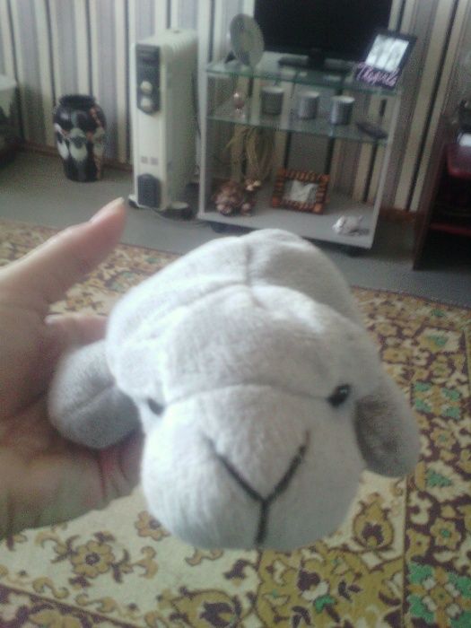 небольшая игрушка мягкая внутри с наполнителем