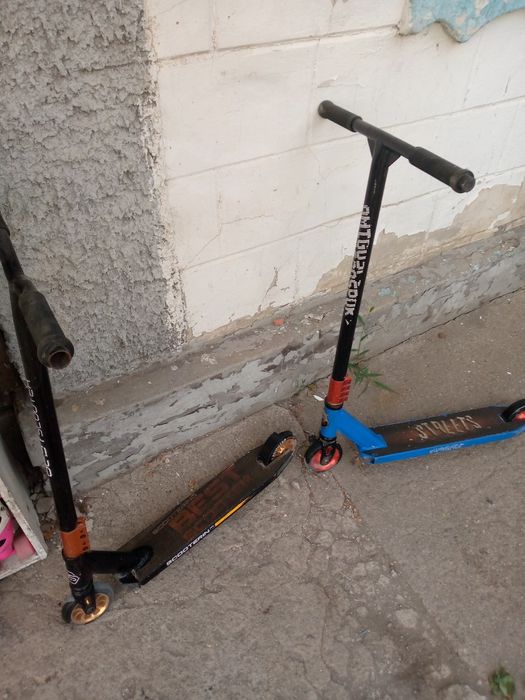 Продам два самоката б/у