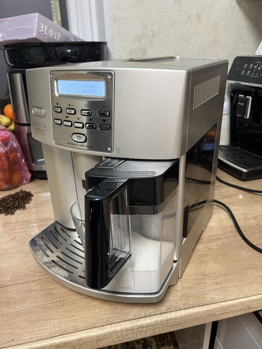 Кавоварка Delonghi