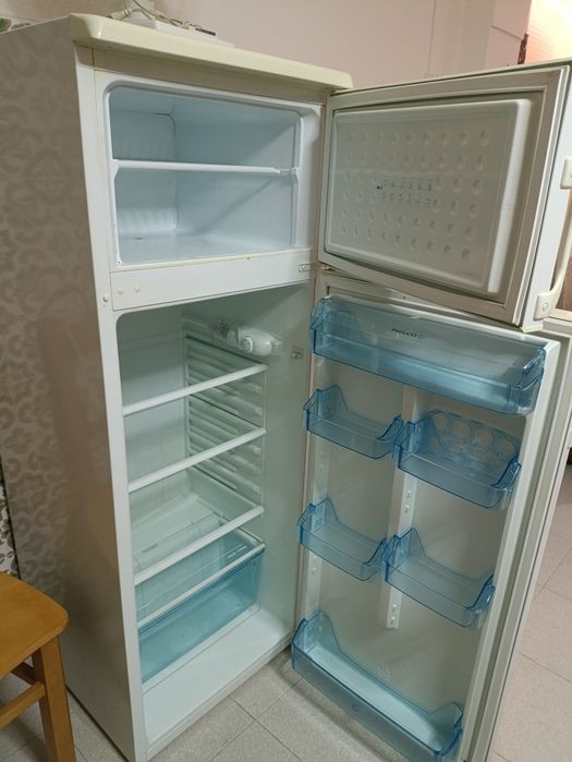 Frigorífico Philco 2 portas – como novo