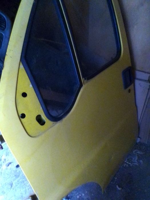 Двері Пежо Боксер 1