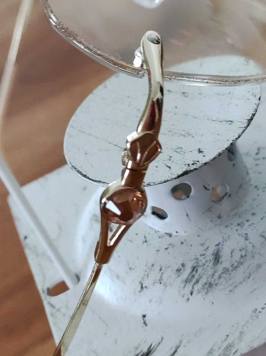 Piękne nowe okulary do czytania +2.00 ze złoceniami.