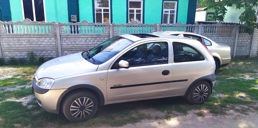 З такими цінами на бензин купуй: Opel Corsa  )