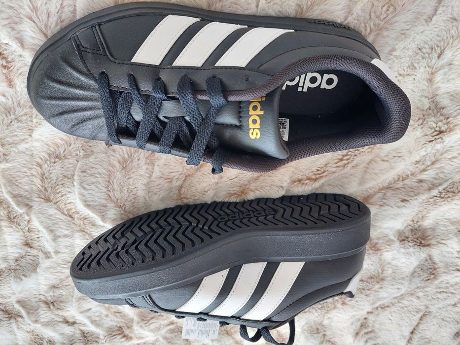 Nowe sneakersy czarne damskie