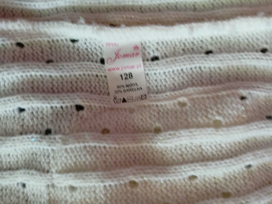 Sweter dziewczęcy Jomar rozm. 128 biały stan idealny