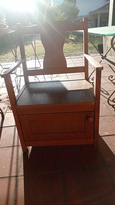 Cadeira antiga de quarto