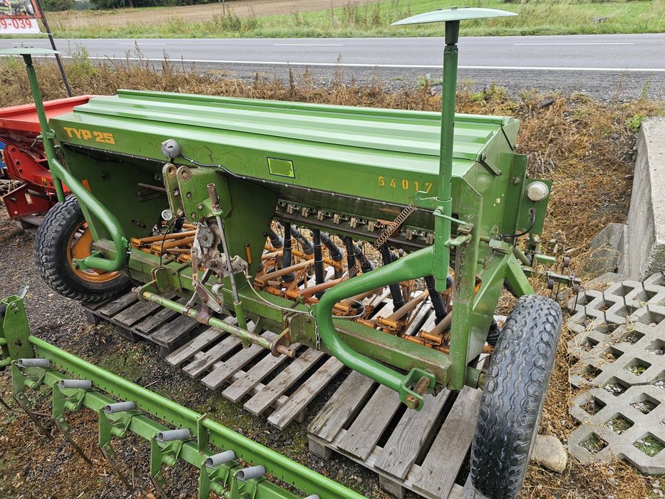 Siewnik zbożowy Amazone D7 2.5m