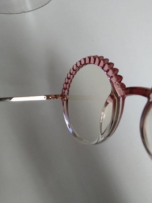 Nowe okulary, oprawki korekcyjne