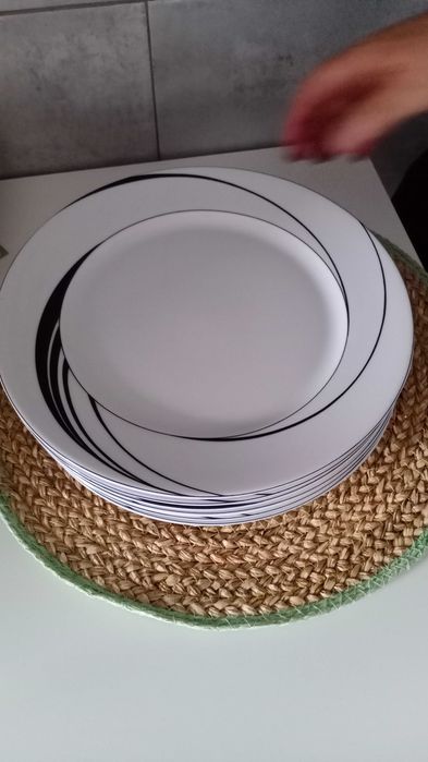 Pratos SPAL novos+ chávenas