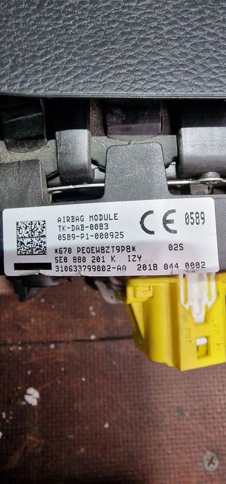 airbag kierowcy skoda octavia iii lift 5e0880201k