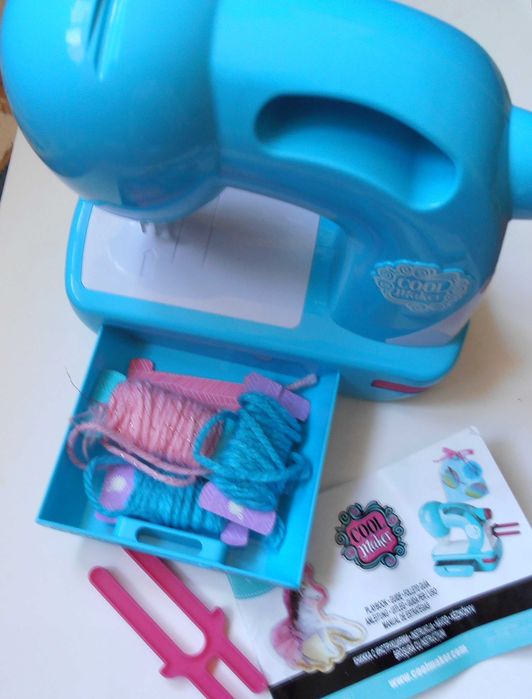 Cool Maker Швейна машинка Sew N Style Sewing Machine Pom-Pom Maker