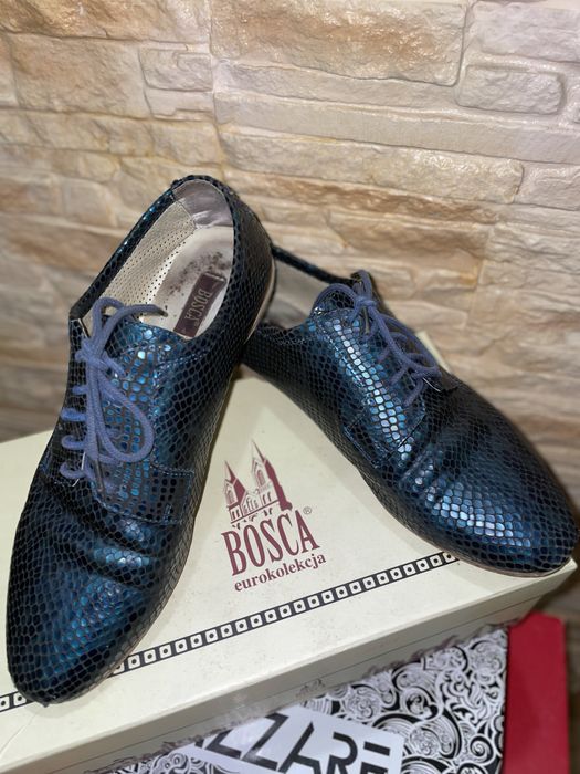 Кожаные красивые туфли 38 размер