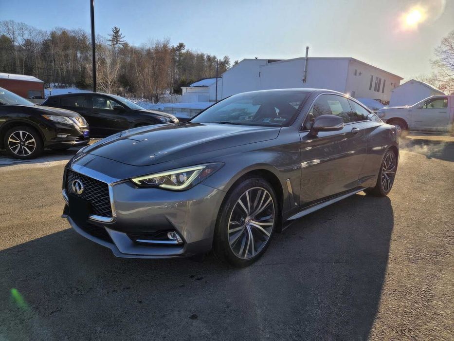 Infiniti Q60 Sport      2017