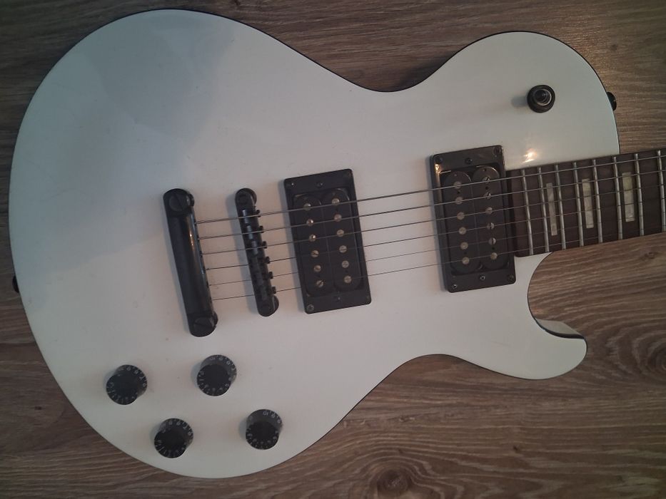 Sprzedam  gitarę elektryczną Dean