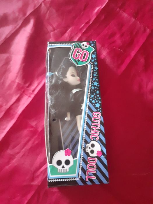 Gothic Doll New64751899992963125