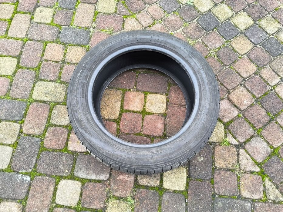 Opony 215 55 r17 falken