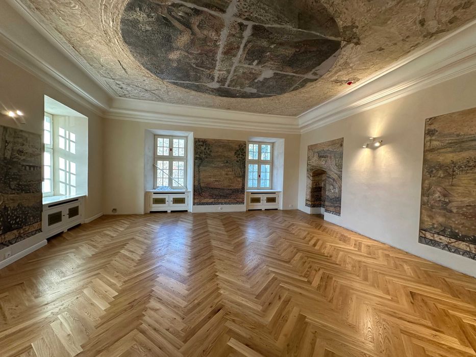 Cyklinowanie bezpyłowe renowacja schodów usługi parkieciarskie