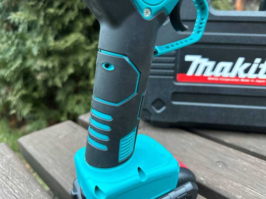 Секатор акумуляторний електричний makita. Электрические ножницы макита