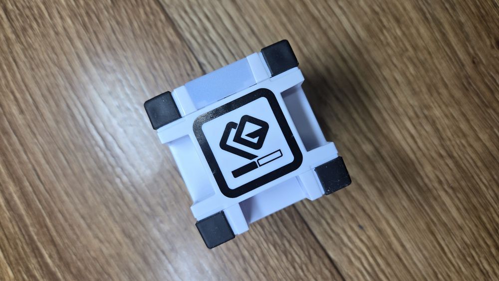 сменный кубик #2 для робота Cozmo Anki