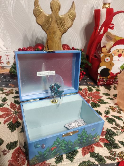 Фотолюминесцентная, музыкальная шкатулка радужная рыба