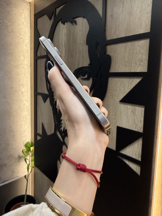 Used IPHONE 15Pro Max 256 Natural Titanium Neverlock Костюшка,5 igrand