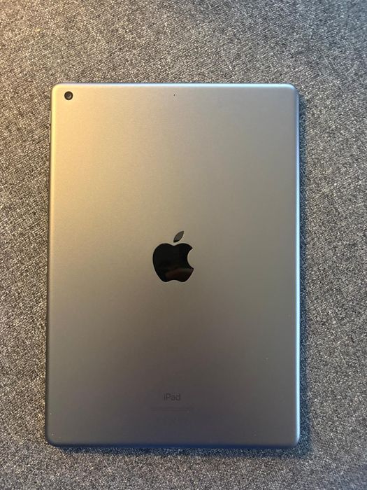 iPad 8 generacja WiFi 128GB A2270