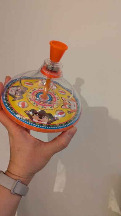 Bączek tradycyjna zabawka, która nie wychodzi z mody