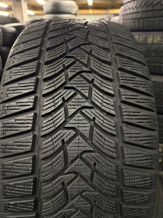 Шини Зимові 235х40хR18 DUNLOP Winter Sport 5 / 4 Шт 95% Протектор