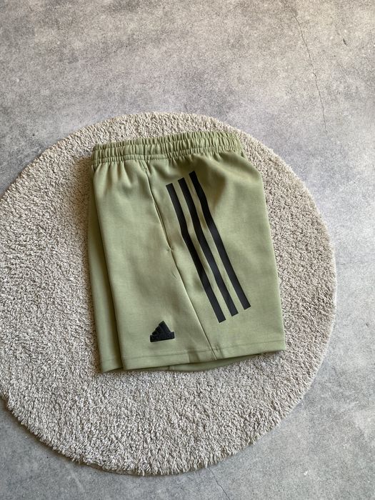 S Adidas Future Icons оригінал нові чоловічі шорти спортивні літні