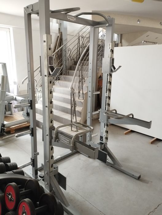 Half rack klatka brama Technogym Pure Strength