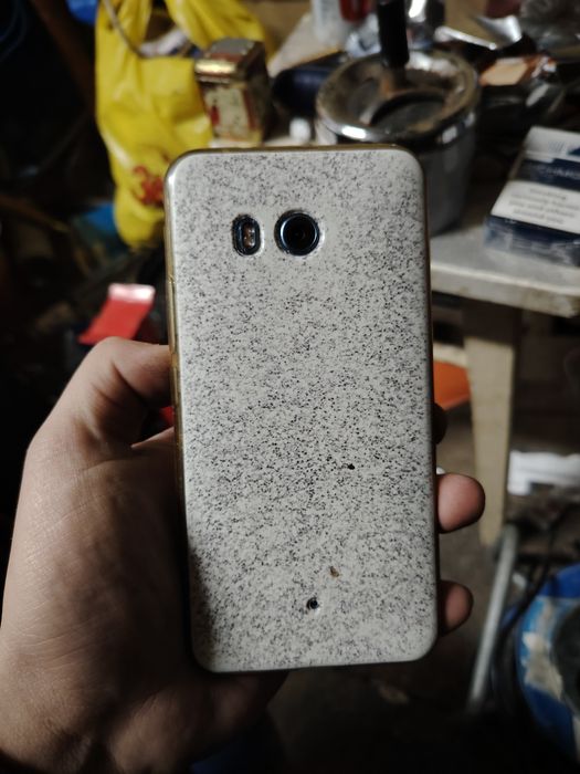HTC U11 4/64gb Dual SIM