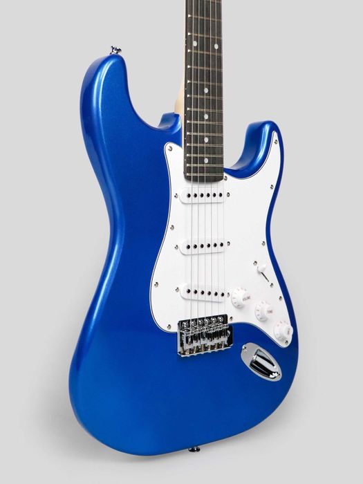 Электрогитара Deviser L-G1 ST BK (кабель, ремень, медиатор, тремоло)