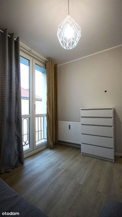 Przytulny pokój - spacerem 1 min do UMK !