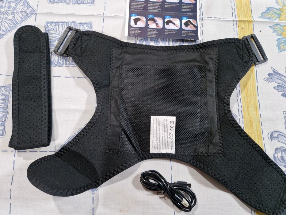 Suporte massegeador de ombro com calor. Novo