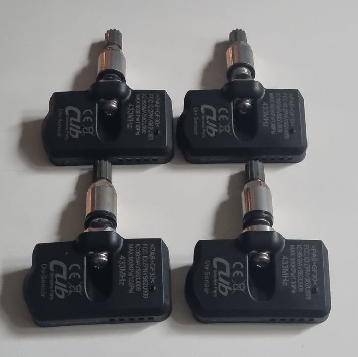 Czujniki ciśnienia do felgi aluminiowych komplet  4szt