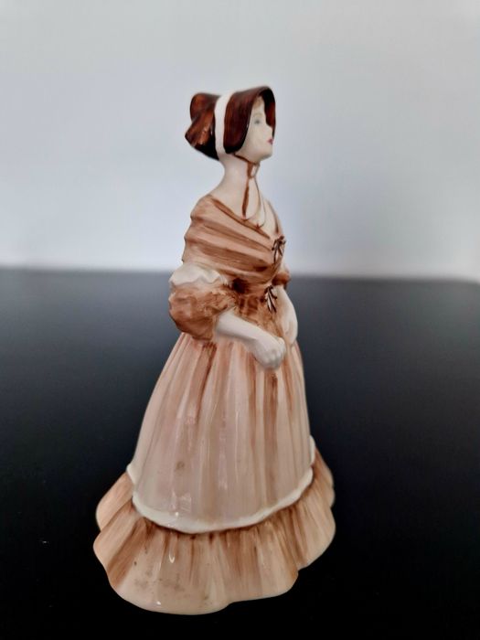 Figurka Coalport Hannah