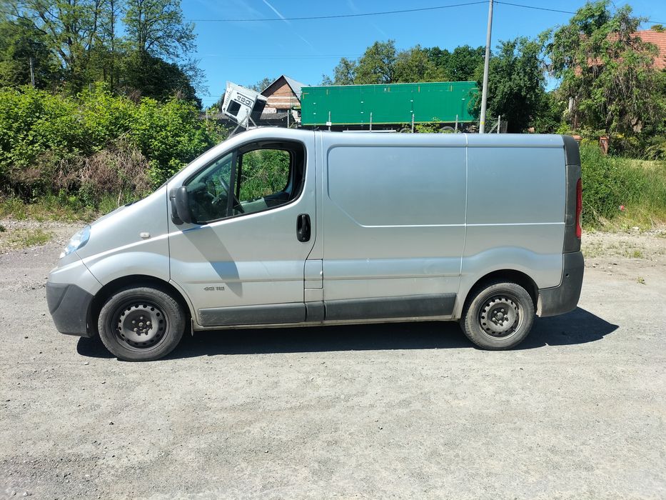 Renault Trafic z hakiem