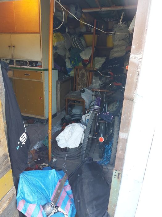 Opróżnianie Mieszkań Domów Strychów Piwnic Garaży Wywóz Gratów