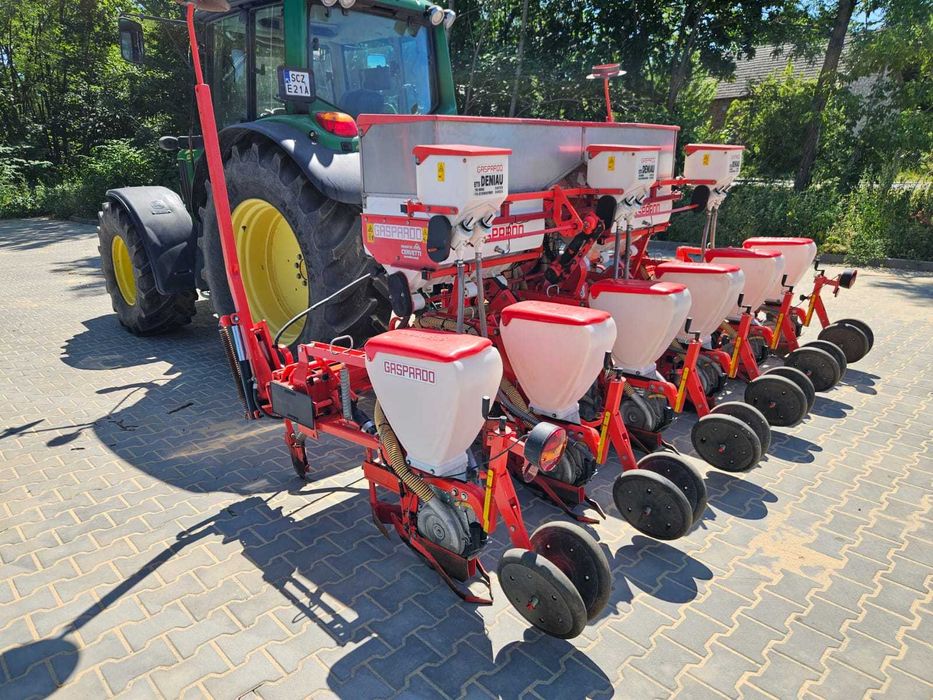 Siewnik 6 Rzędowy Gaspardo ST300 R6 Micro-C do Kukurydzy Słonecznika