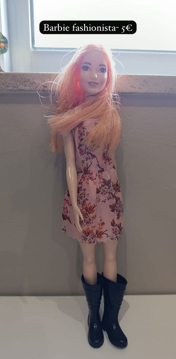 Vendo Barbies originais usadas em bom estado