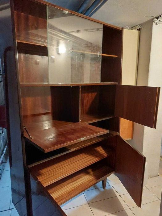 Witryna z kompletu Atos