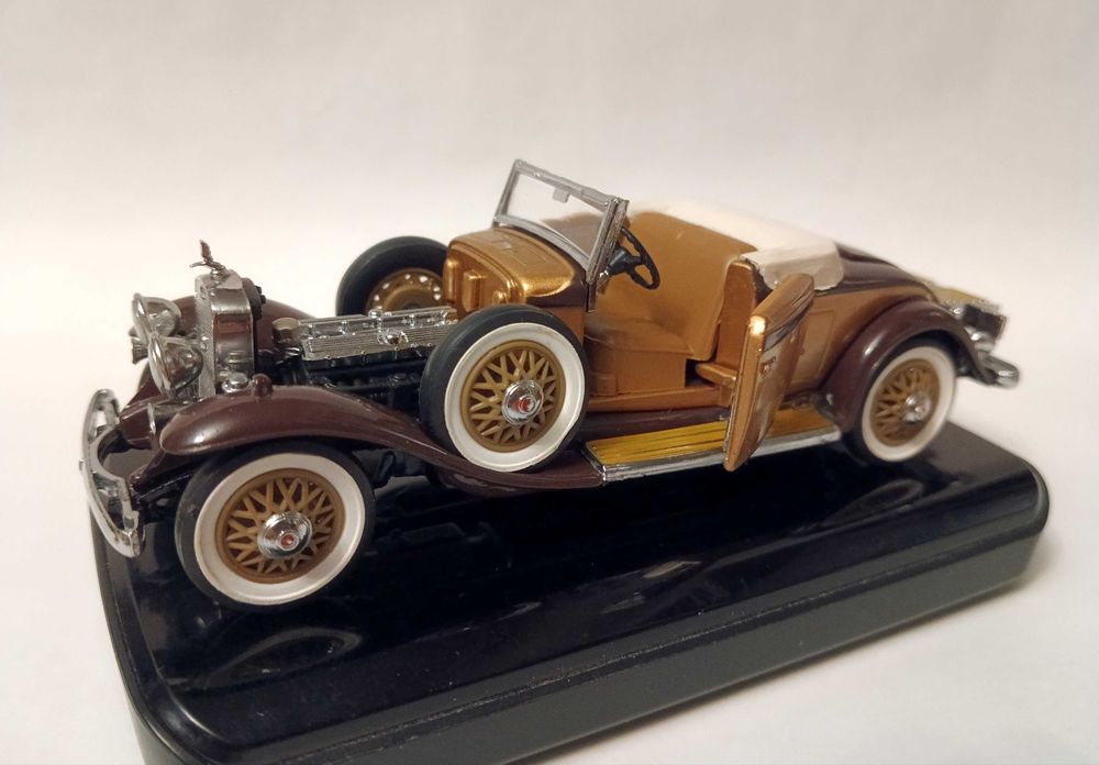 Модель 1930 Cadillac V-16, 1:43 Franklin Mint: 2 900 грн
